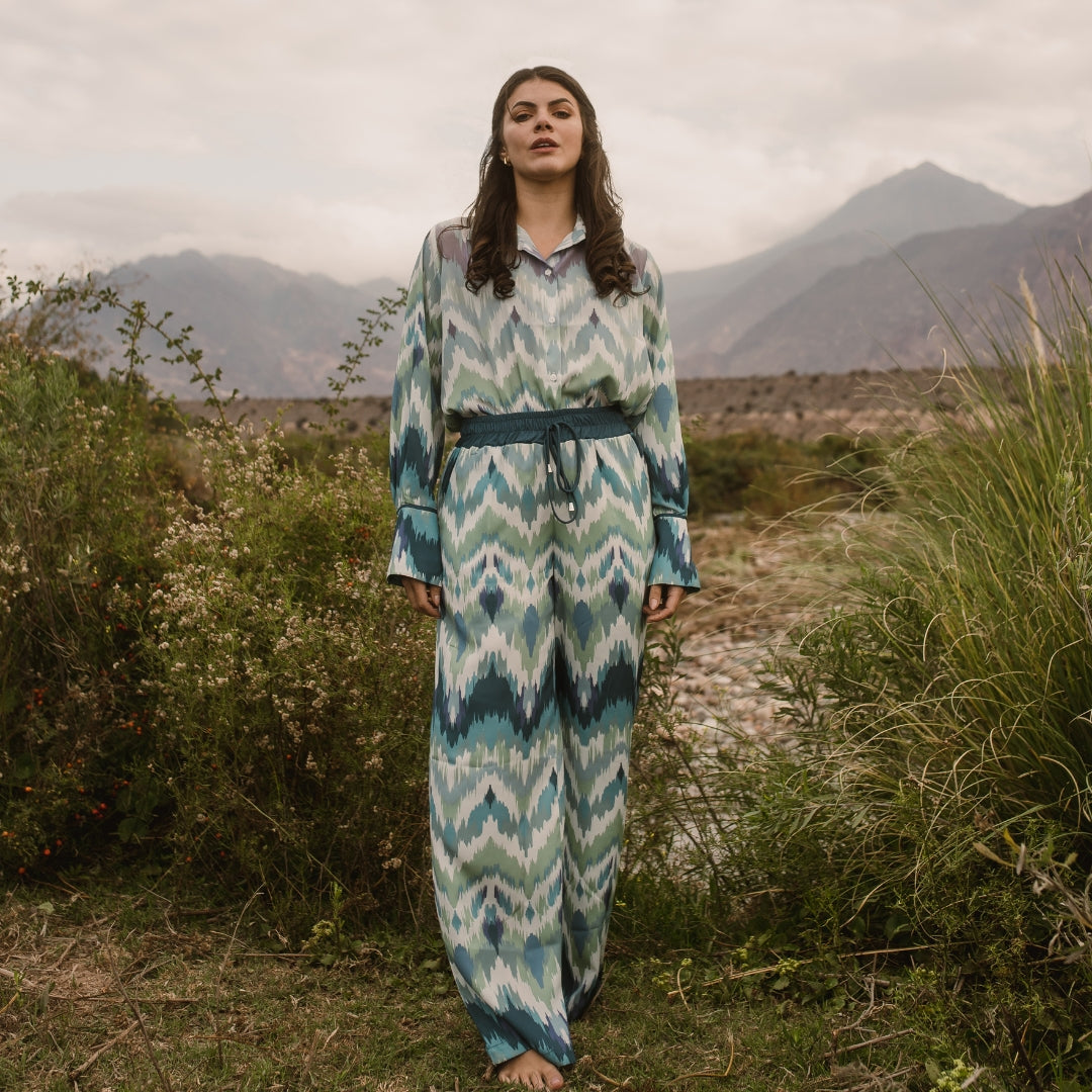 Calça pantalona BIXUGRILLO estampada Chevron Azul