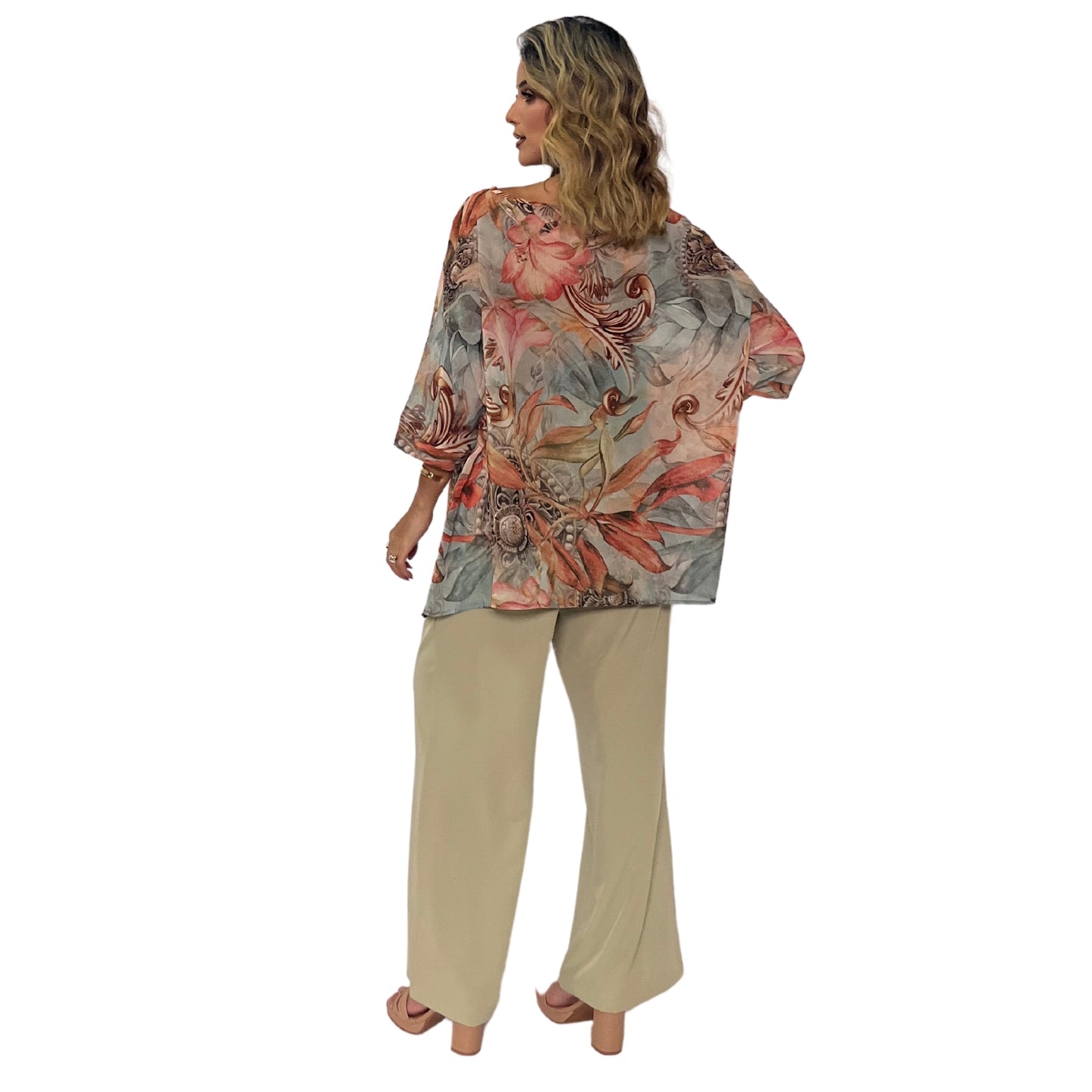 Blusa manga morcego estampada Trancoso