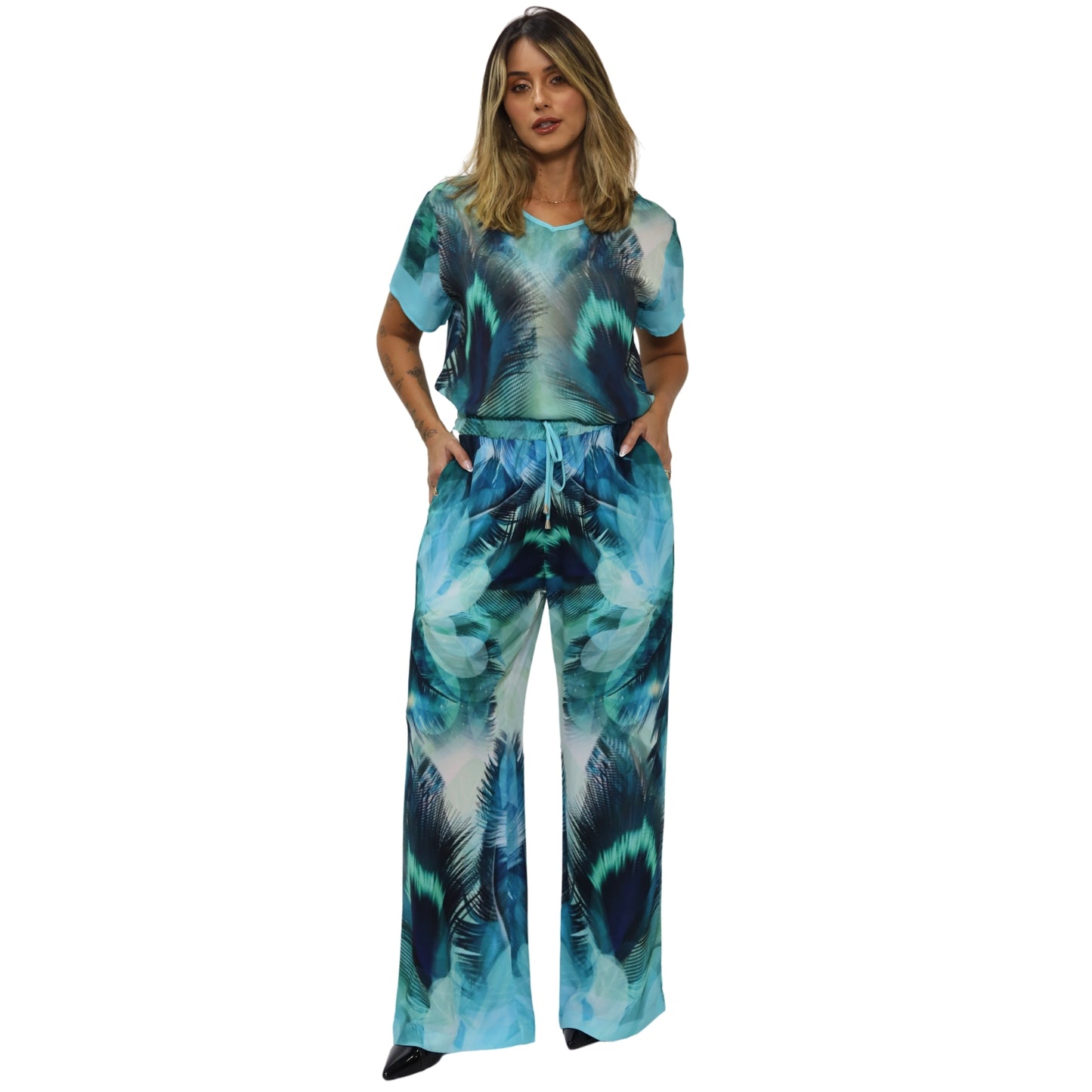 Conjunto Blusa e Pantalona BIXUGRILLO estampada Penas Azuis