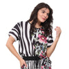 Blusa decote "V" manga curta Zebra Floral