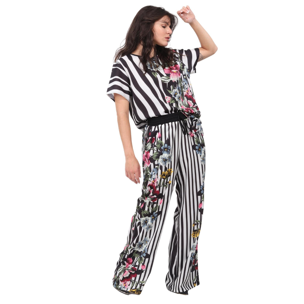 Conjunto Blusa decote "V" e calça pantalona Zebra floral