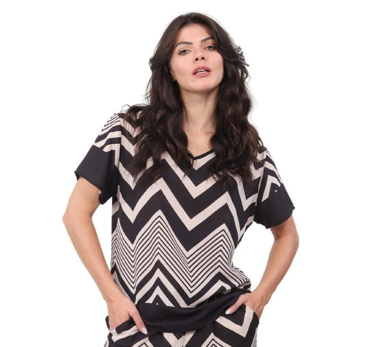 Blusa decote "V" manga curta Chevron