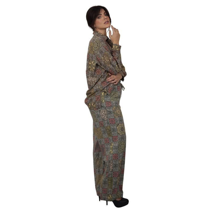 Conjunto Blusa e Pantalona BIXUGRILLO estampada Monograma