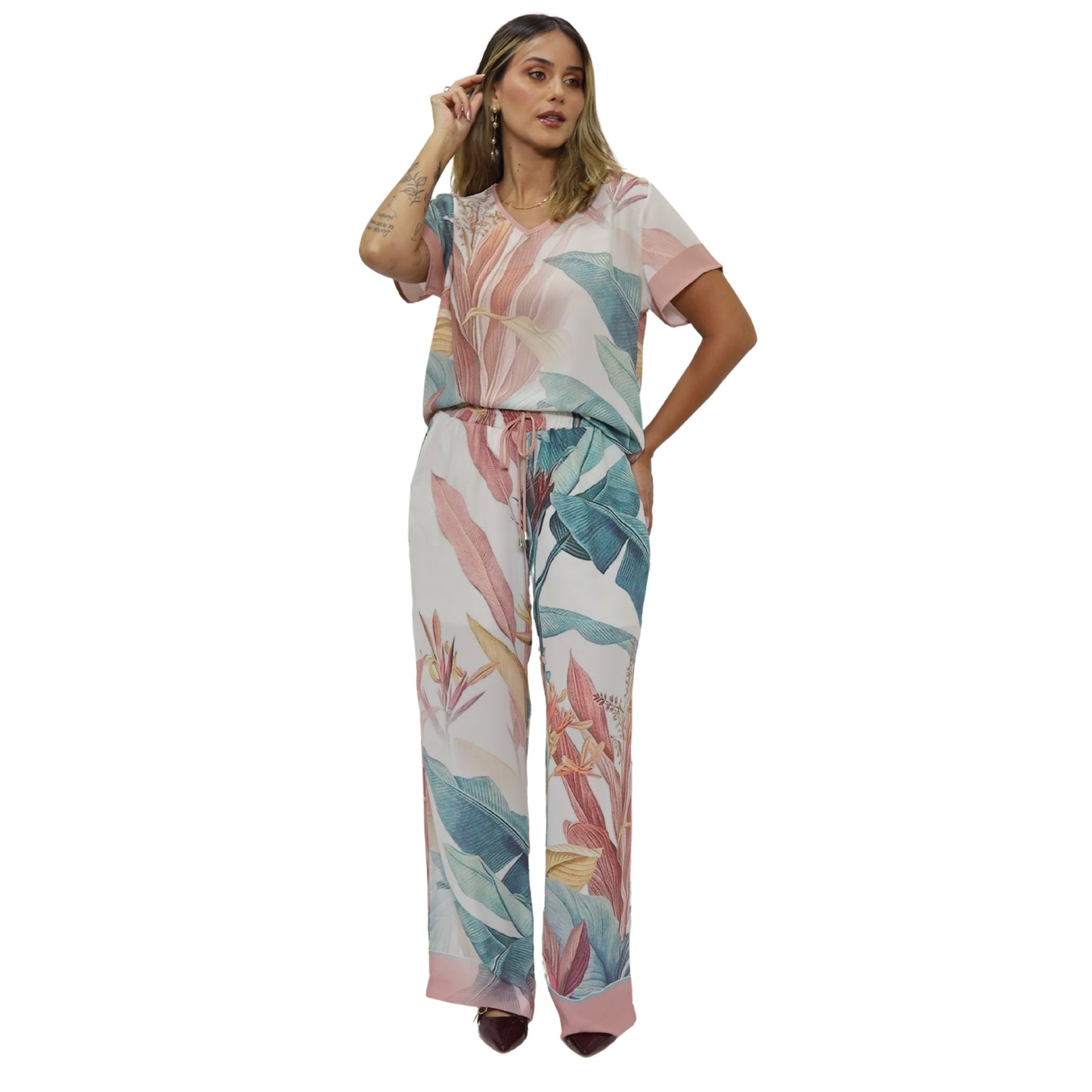 Conjunto Blusa e Pantalona BIXUGRILLO estampada Botânico