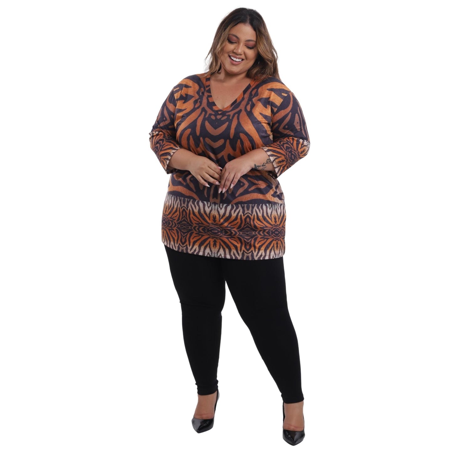 Blusa Decote "V" manga 3/4 BIXUGRILLO estampada Uganda